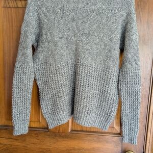 American Eagle Outfitters Gray Women's Turtleneck Sweater